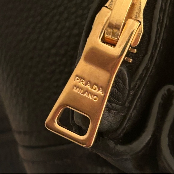 PRADA leather vitello bag - Picture 7 of 11